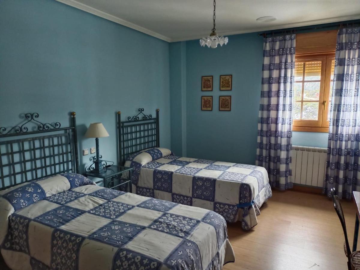 Hotel Pico Espiguete Alba de los Cardaños Eksteriør billede