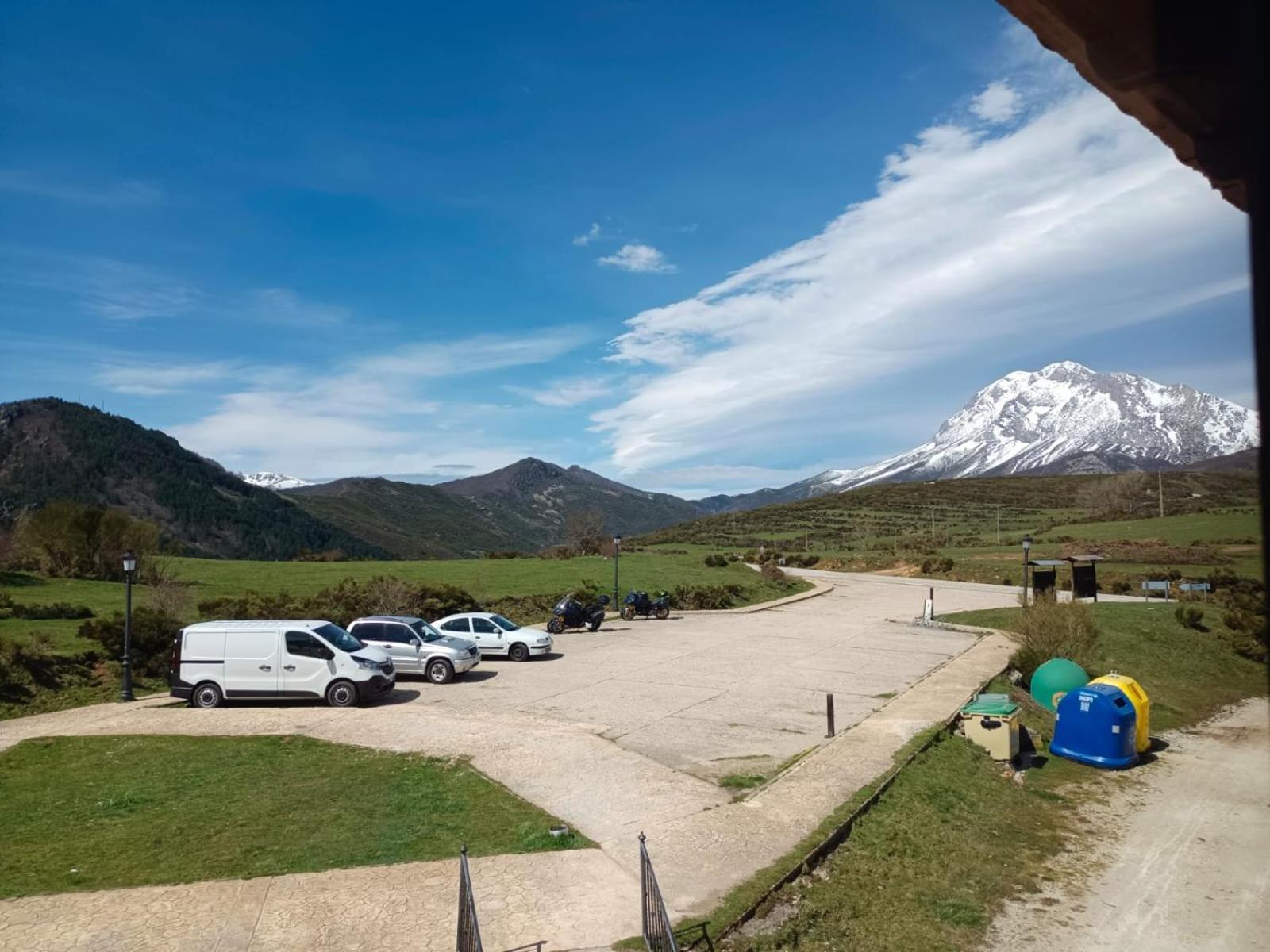 Hotel Pico Espiguete Alba de los Cardaños Eksteriør billede