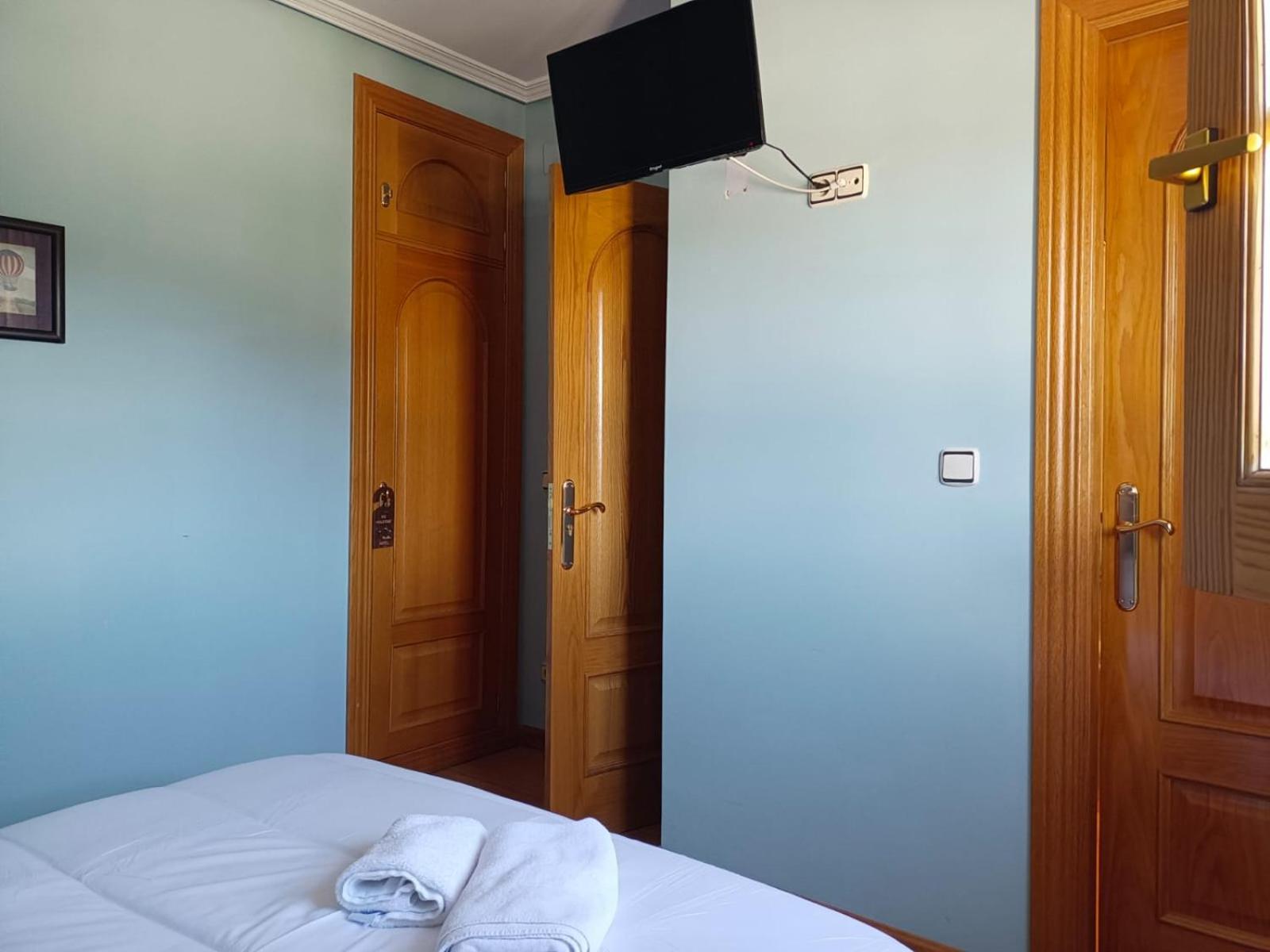 Hotel Pico Espiguete Alba de los Cardaños Eksteriør billede