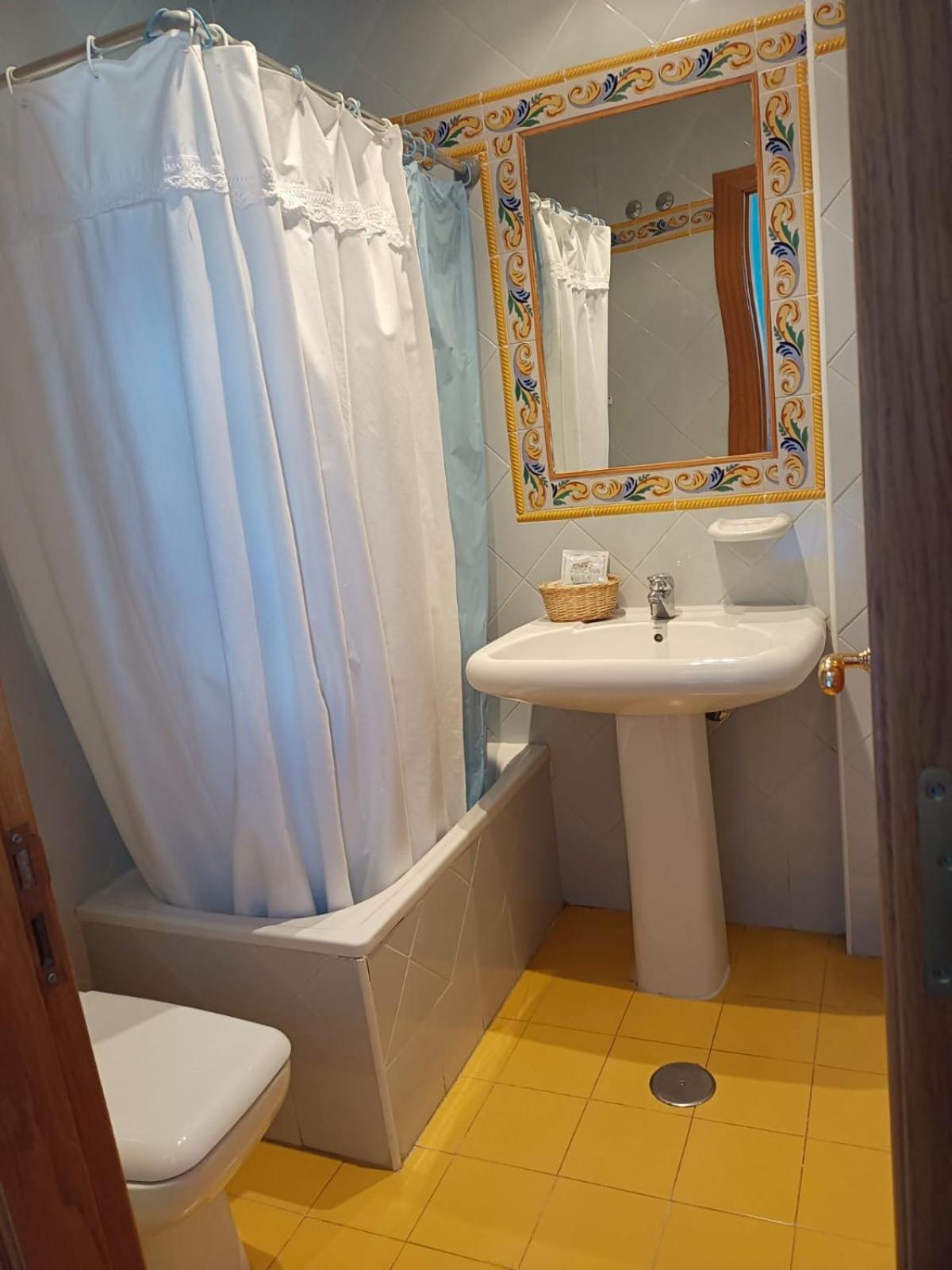 Hotel Pico Espiguete Alba de los Cardaños Eksteriør billede